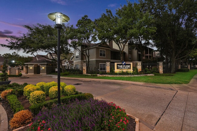 The Fuse at Park Row in Houston, TX - Building Photo - Building Photo