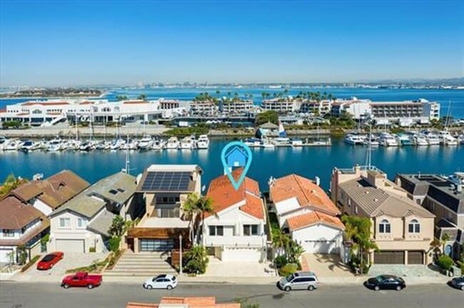 39 The Point in Coronado, CA - Building Photo - Building Photo