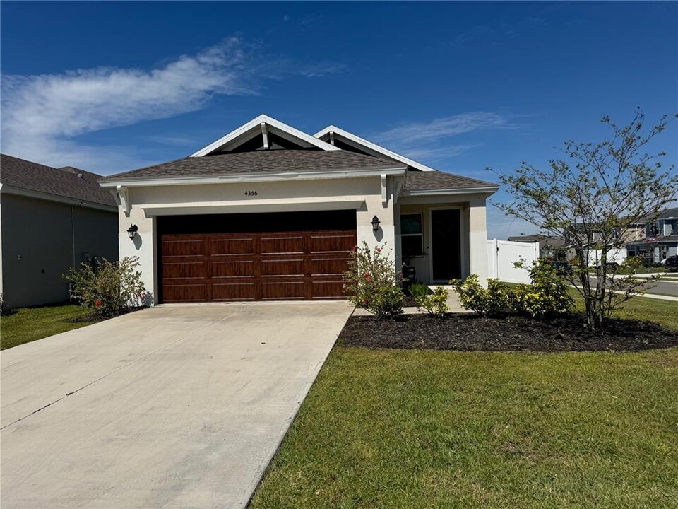 4356 Reisswood Lp in Palmetto, FL - Building Photo