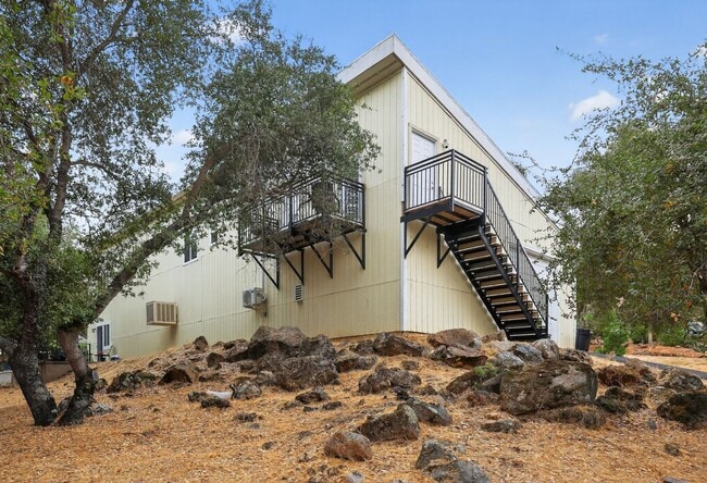 property at 3550 Nancy Dr