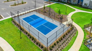 Princeton Grove- Now Leasing in Crestview, FL - Foto de edificio - Building Photo
