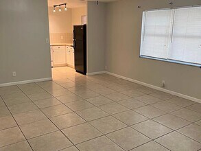 552 Holly Dr in Palm Beach Gardens, FL - Building Photo - Building Photo