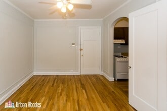 833 W Wolfram St, Unit A09C in Chicago, IL - Foto de edificio - Building Photo