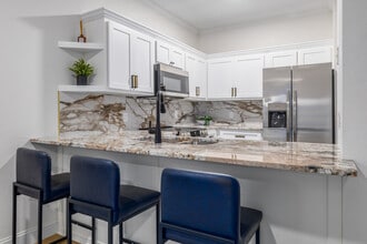 Vita at Sustella in Valdosta, GA - Foto de edificio - Interior Photo