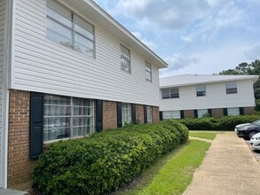 Citronelle Square in Citronelle, AL - Building Photo - Building Photo