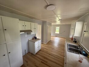4425 Kennett Ave in Rockford, IL - Building Photo - Building Photo