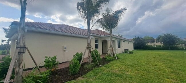 property at 2092 Wellington St
