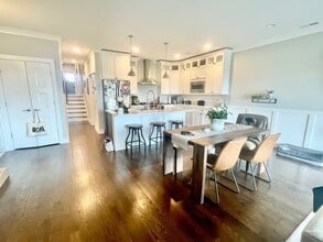 2508 W Diversey Ave in Chicago, IL - Building Photo - Building Photo