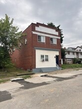 812 Indiana Ave in Glassport, PA - Building Photo - Building Photo