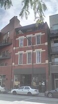 1136 N Milwaukee Ave in Chicago, IL - Building Photo