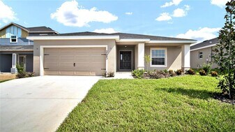 2483 Matterhorn Trl in Davenport, FL - Building Photo