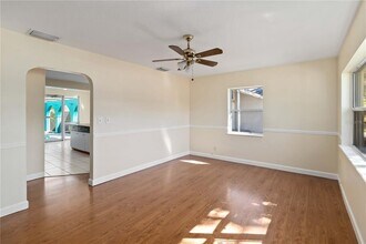 14863 Sunset Dr in Largo, FL - Building Photo - Building Photo