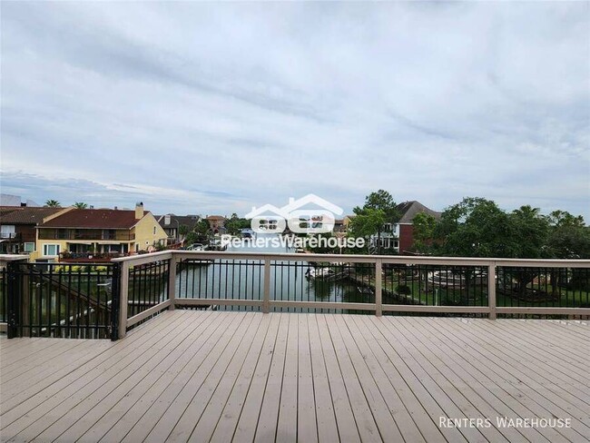 25 Harbour Dr