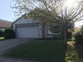 2249 Sandpiper Ct N in West Lafayette, IN - Building Photo