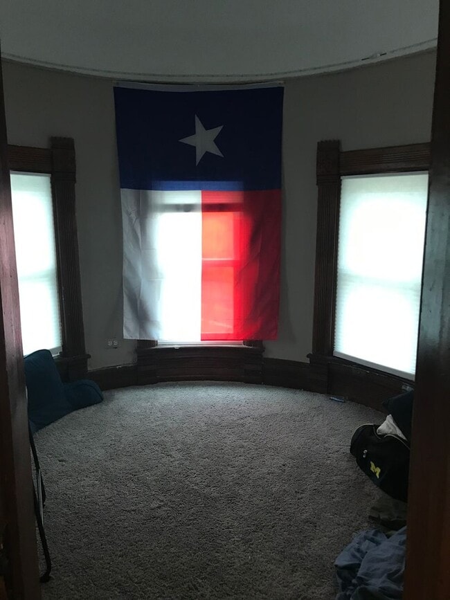 property at 1335 Hill St