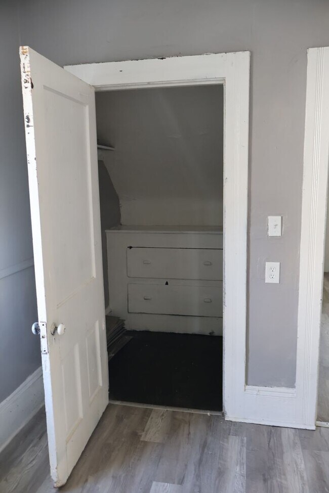 6812 Whitney Ave-Unit -1 in Cleveland, OH - Building Photo - Building Photo