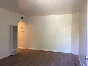 3452 E Clinton Ave, Unit 3456 in Fresno, CA - Building Photo - Building Photo