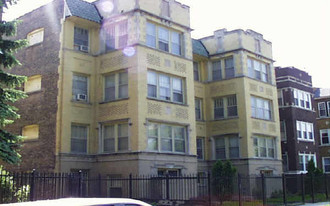 4941-4945 N Saint Louis Ave Apartamentos