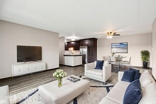 Vale Park Village in Valparaiso, IN - Building Photo