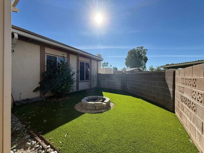 2130 W Camino St in Mesa, AZ - Building Photo - Building Photo