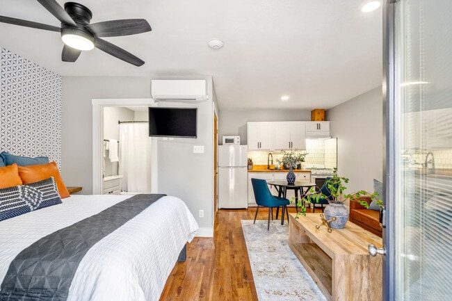 property at 4952 Polk St