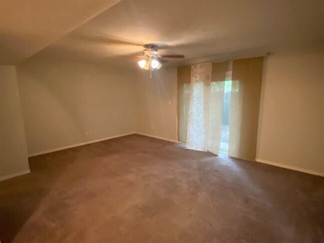 1625 Centerville Rd-Unit -14 in Tallahassee, FL - Building Photo - Building Photo
