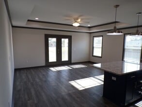 323 Lowe Dr in Enterprise, AL - Building Photo - Building Photo