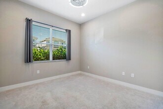 15380 Blue River Rd in Delray Beach, FL - Building Photo - Building Photo