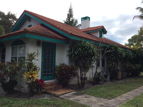 502 S Lake Dr in Lantana, FL - Foto de edificio - Building Photo
