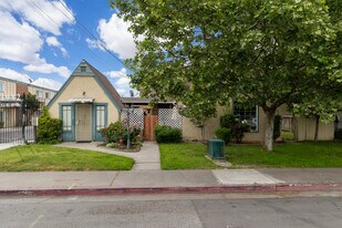 The Bee Apartments in Turlock, CA - Building Photo