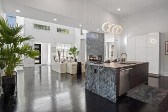 1756 N Akin Dr NE in Atlanta, GA - Building Photo - Building Photo