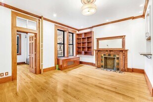 50 W 91st St in New York, NY - Building Photo