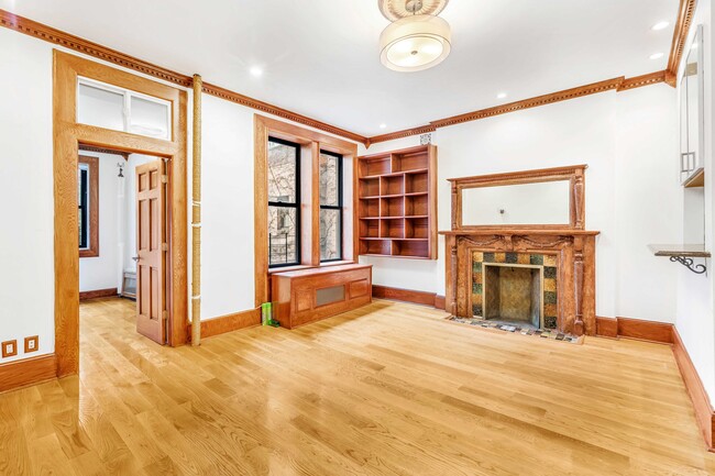 property at 50 W 91st St