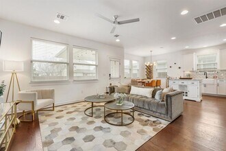 5309 Daimler Dr in Austin, TX - Building Photo - Building Photo