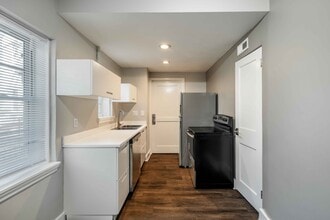 Grandview Apartments in Wichita, KS - Foto de edificio - Interior Photo