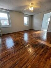 105 S Howard St in Indianola, IA - Building Photo - Building Photo