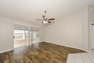 4703 Stove Pl in Valrico, FL - Building Photo - Building Photo