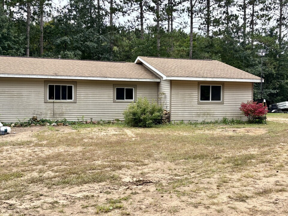 N6745 14th Ave in Almond, WI - Building Photo