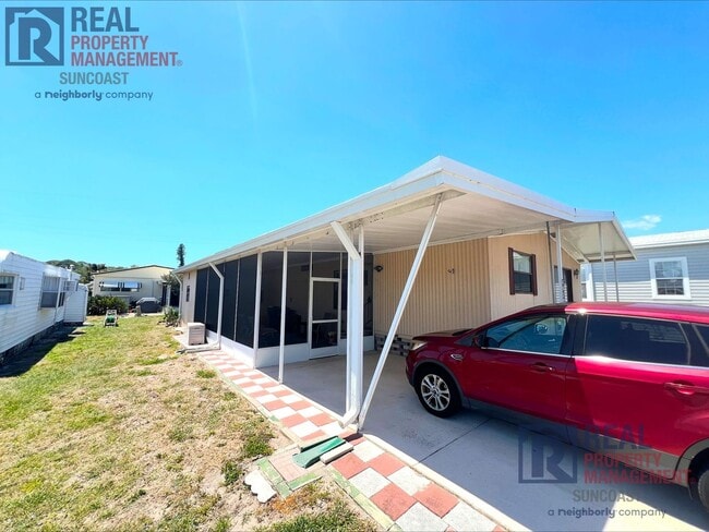 4929 Sea Island Ave in Sarasota, FL - Building Photo - Building Photo