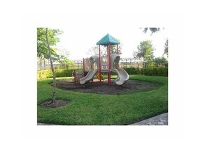 2784 SW 121st Ave in Miramar, FL - Building Photo - Building Photo