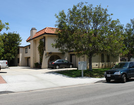 7911 Glencoe Dr Apartments