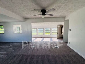 2229 Maureen Blvd N in Obetz, OH - Building Photo - Building Photo