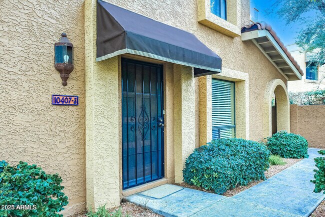 10407 N 11th Pl in Phoenix, AZ - Foto de edificio - Building Photo