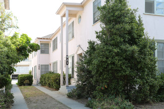 921-923 12th St in Santa Monica, CA - Building Photo - Building Photo