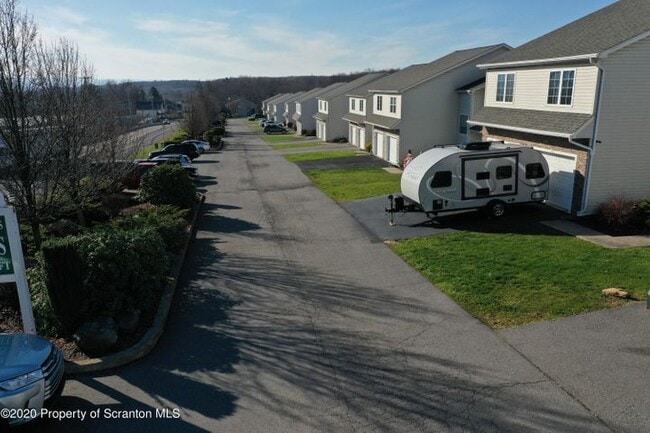 404 S Keyser Ave in Scranton, PA - Building Photo - Building Photo