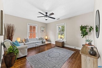 830 W Beverley St in Staunton, VA - Building Photo - Building Photo