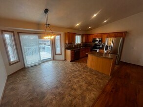 4604 S Dunlap Ave in Sioux Falls, SD - Foto de edificio - Building Photo