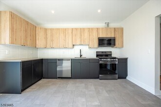 59 Chestnut St in Montclair, NJ - Building Photo - Building Photo