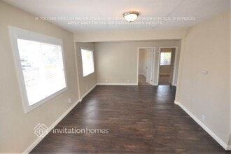 22310 Devlin Ave in Hawaiian Gardens, CA - Foto de edificio - Building Photo