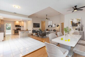 179 E Tall Oaks Cir in Palm Beach Gardens, FL - Building Photo - Building Photo